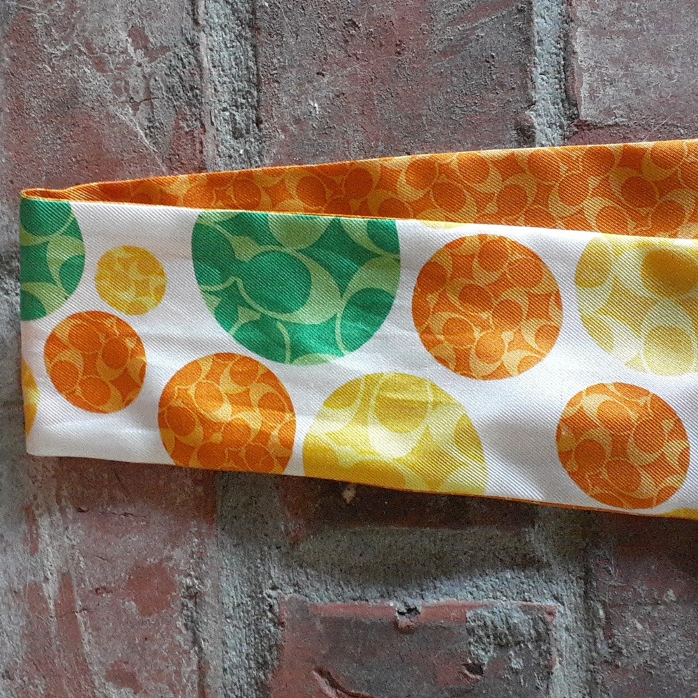 Coach Scarf - Picture 4 of 4